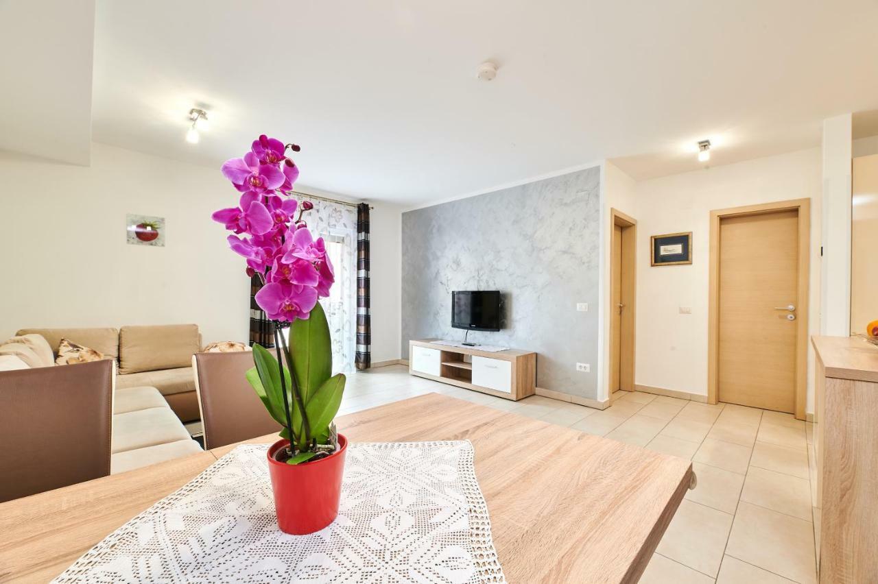 Apartman Leon Умаг Екстер'єр фото