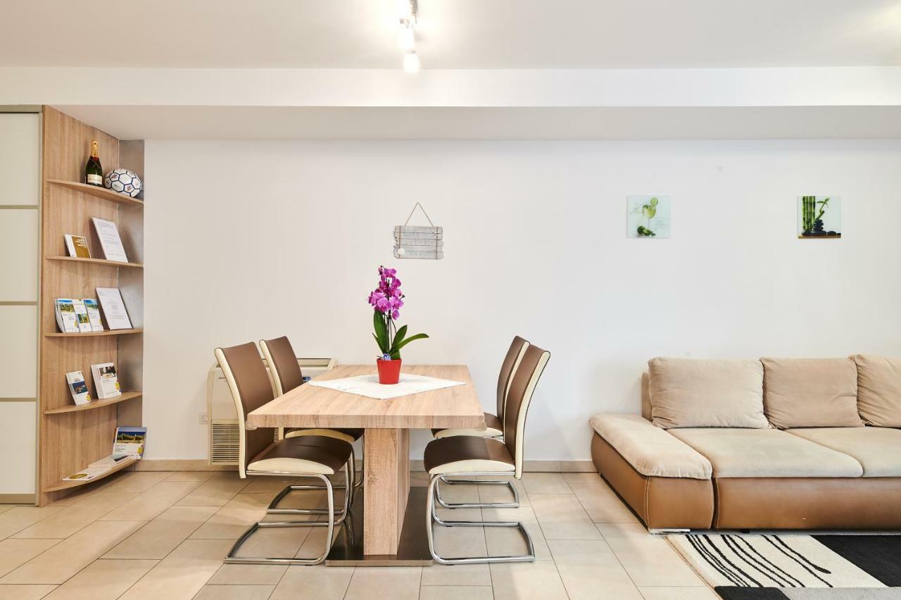 Apartman Leon Умаг Екстер'єр фото