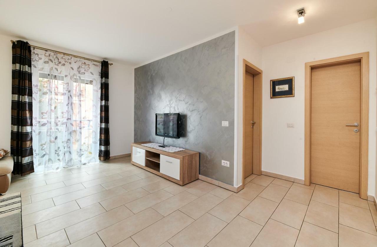 Apartman Leon Умаг Екстер'єр фото