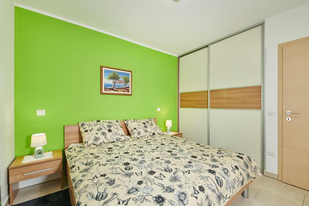 Apartman Leon Умаг Екстер'єр фото